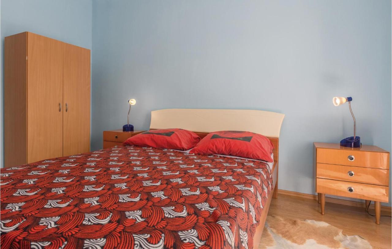 Nice Apartment In Kastel With Kitchen מראה חיצוני תמונה